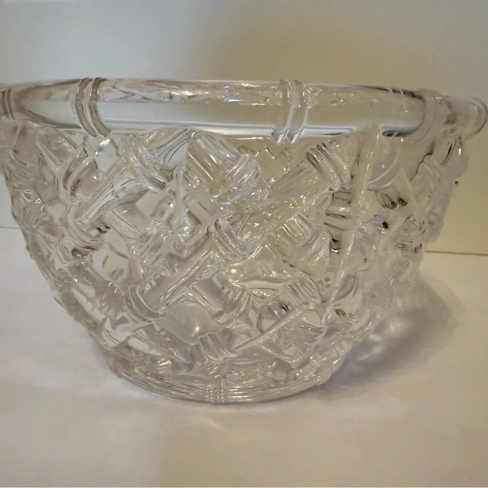 TIFFANY & CO. BOWL CRYSTAL 9” BAMBOO LATTICE SIGNED DISCONTINUED VINTAGE